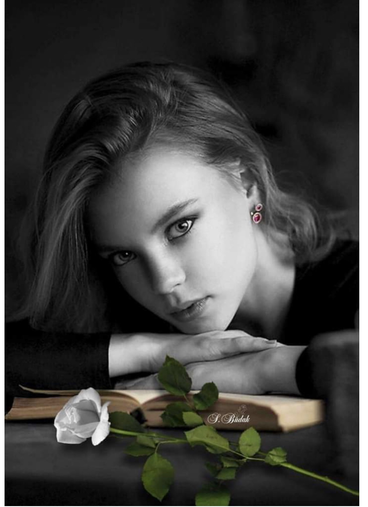 الكل يتكلم ويشدو على ليلاه